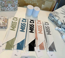 Load image into Gallery viewer, Silk Twilly Scarf
