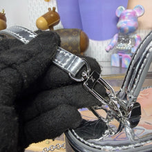 Load image into Gallery viewer, Vanity Chain Pouch
