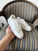Load image into Gallery viewer, Match Trainers
