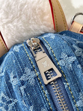 Load image into Gallery viewer, Vivienne Backpack
