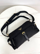 Load image into Gallery viewer, Explore Shoulder Bag
