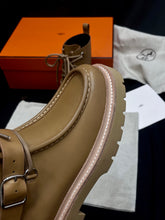 Load image into Gallery viewer, Land Boots
