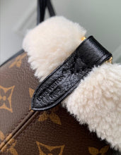 Load image into Gallery viewer, Neverfull Inside Out BB Teddy
