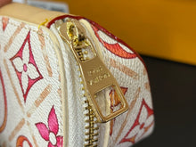 Load image into Gallery viewer, Glasses Case
