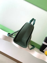 Load image into Gallery viewer, Deauville Tote
