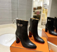 Load image into Gallery viewer, Leather Ankle Boots
