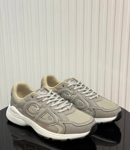 Load image into Gallery viewer, B30 Trainers
