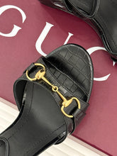 Load image into Gallery viewer, GG Sandals
