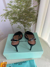 Load image into Gallery viewer, Strappy Sandals
