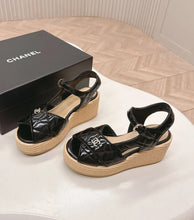 Load image into Gallery viewer, CC Sandals
