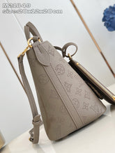 Load image into Gallery viewer, Blossom Tote
