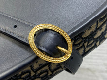 Load image into Gallery viewer, Medilion Flap Bag
