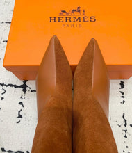 Load image into Gallery viewer, Leather Suede Boots
