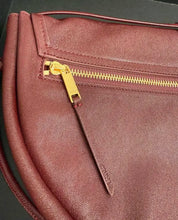 Load image into Gallery viewer, Halfmoon Bag
