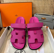 Load image into Gallery viewer, Chypre Sandals

