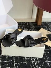 Load image into Gallery viewer, Leather Sandals
