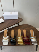 Load image into Gallery viewer, Leather Sandals
