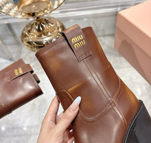 Load image into Gallery viewer, Leather Boots
