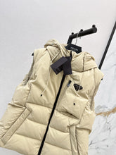 Load image into Gallery viewer, Logo Gilet
