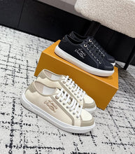 Load image into Gallery viewer, Lagoon Trainers
