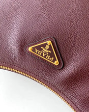 Load image into Gallery viewer, Aimee Medium Shoulder Bag
