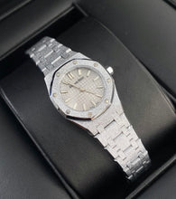 Load image into Gallery viewer, Royal Oak 23mm
