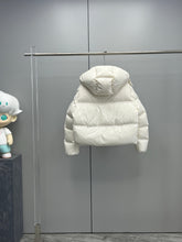 Load image into Gallery viewer, Erea Jacket
