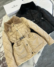 Load image into Gallery viewer, Cygne Jacket
