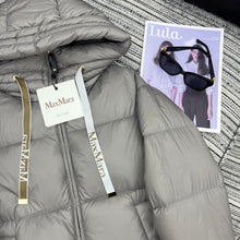 Load image into Gallery viewer, The Cube Jacket
