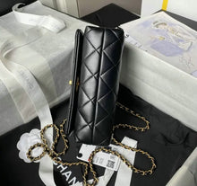 Load image into Gallery viewer, CC Chain Bag
