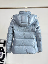 Load image into Gallery viewer, Glareins Jacket
