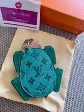 Load image into Gallery viewer, Frog Bag Charm/Keychain
