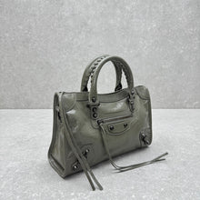 Load image into Gallery viewer, City Bag
