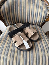 Load image into Gallery viewer, Chypre Sandals
