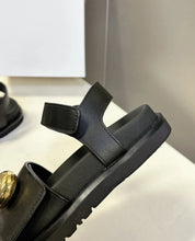 Load image into Gallery viewer, Pebble Sandals
