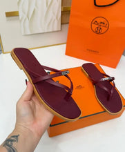 Load image into Gallery viewer, Miss Sandals
