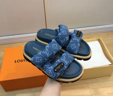 Load image into Gallery viewer, Pillow Sandals
