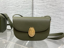 Load image into Gallery viewer, Medilion Flap Bag
