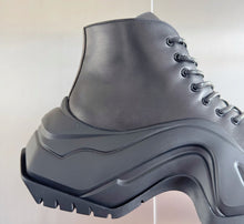 Load image into Gallery viewer, Archlight Shoes
