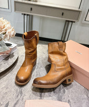 Load image into Gallery viewer, Leather Boots
