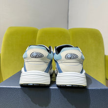 Load image into Gallery viewer, B30 Trainers
