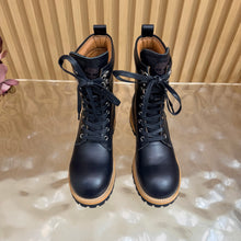 Load image into Gallery viewer, Leather Boots
