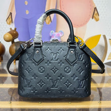 Load image into Gallery viewer, Alma BB
