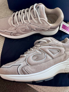 Ready to post size 5 (38)