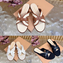 Load image into Gallery viewer, Studded Flat Sandals

