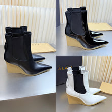 Load image into Gallery viewer, Leather Boots
