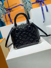 Load image into Gallery viewer, Alma BB
