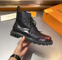 Load image into Gallery viewer, Leather Ankle Boots
