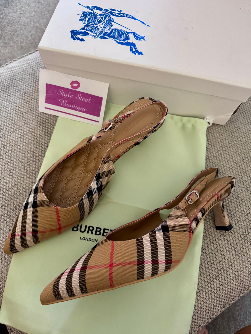Ready to post size 6 (39)