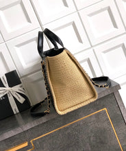 Load image into Gallery viewer, Deauville Tote
